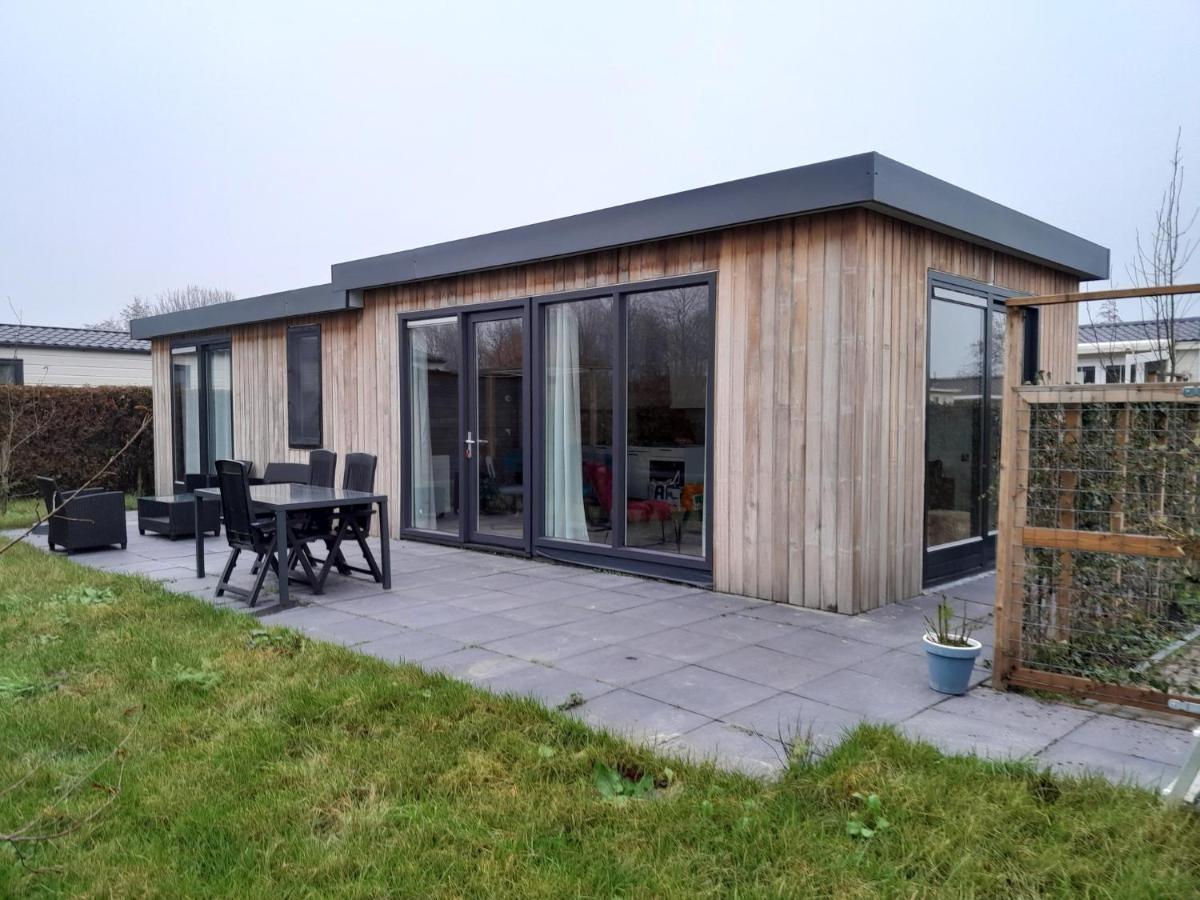 Luxe 5 Persoons Bungalow Op Rustig Vakantiepark Nabij Leeuwarden Dronrijp Exteriér fotografie
