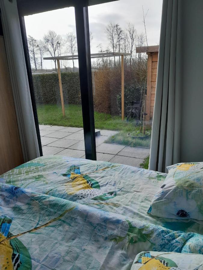 Luxe 5 Persoons Bungalow Op Rustig Vakantiepark Nabij Leeuwarden Dronrijp Exteriér fotografie